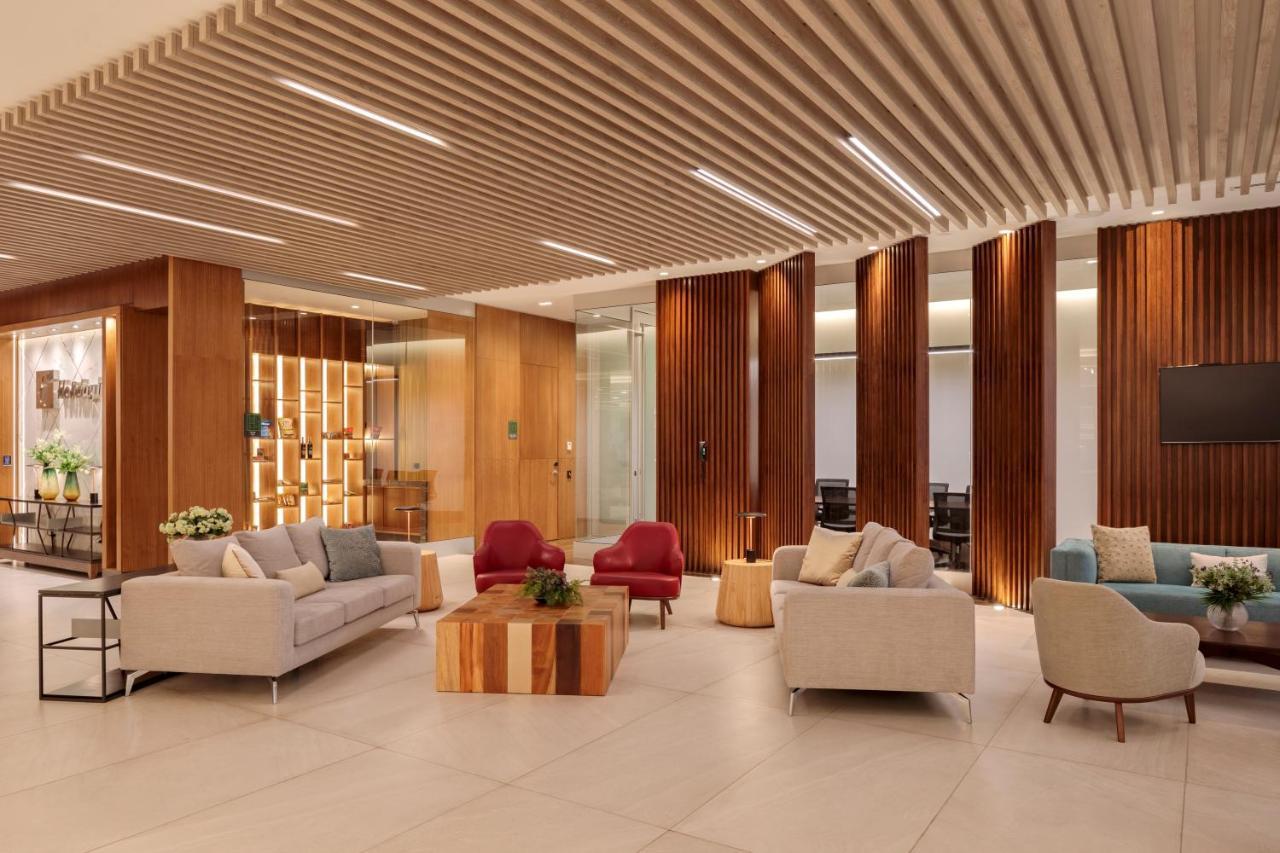Holiday Inn - Quito Airport By Ihg Tababela Luaran gambar The lobby of the hotel