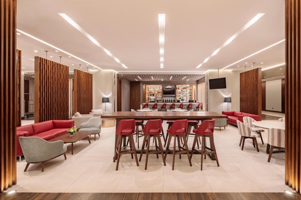 Holiday Inn - Quito Airport By Ihg Tababela Luaran gambar The lounge at the airport