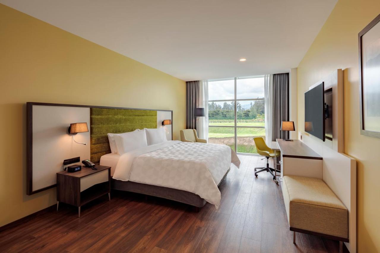 Holiday Inn - Quito Airport By Ihg Tababela Luaran gambar A typical room at the hotel