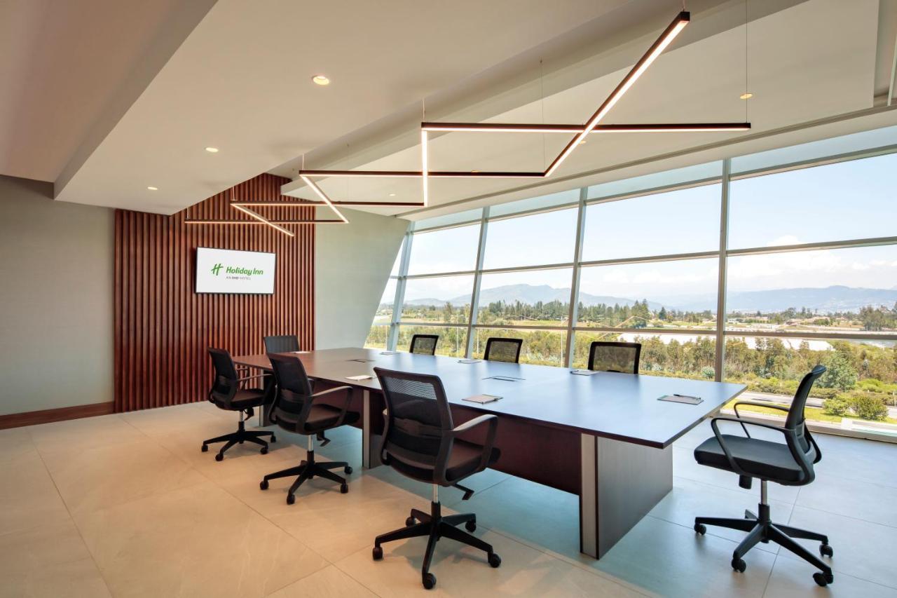 Holiday Inn - Quito Airport By Ihg Tababela Luaran gambar Meeting room at the headquarters of the National University System