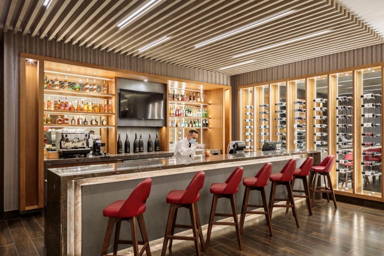 Holiday Inn - Quito Airport By Ihg Tababela Luaran gambar The bar at the lounge